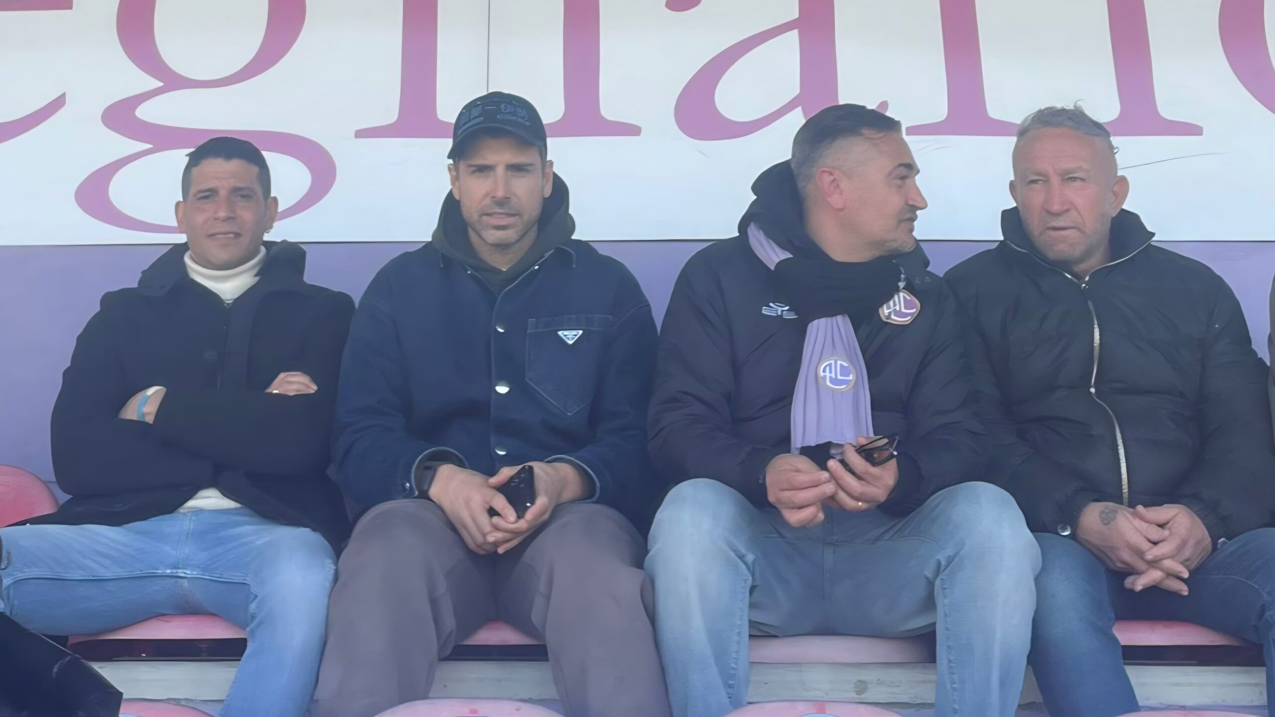 Miguel Veloso Victor Rodriguez